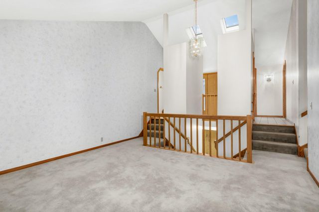 1054 Cottonwood Drive, Hudson, WI 54016