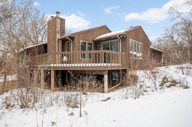 1054 Cottonwood Drive, Hudson, WI 54016