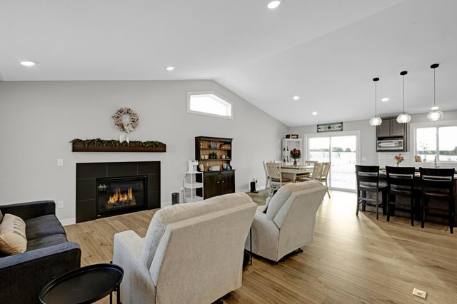11411 Latham Lane, Chisago City, MN 55013