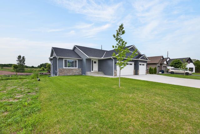 11411 Latham Lane, Chisago City, MN 55013
