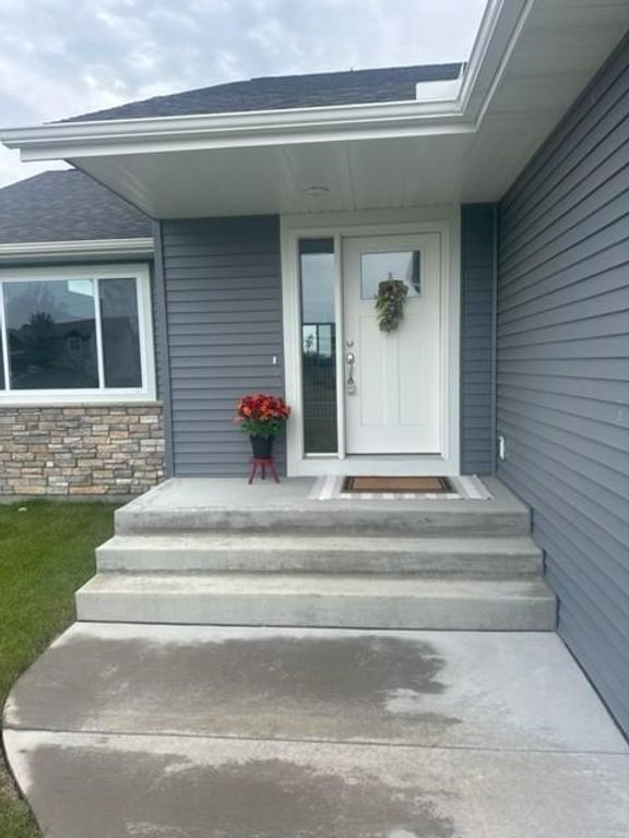 11411 Latham Lane, Chisago City, MN 55013 — exterior