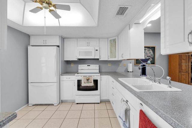 12227 DARWOOD DRIVE B, Hudson, FL 34667