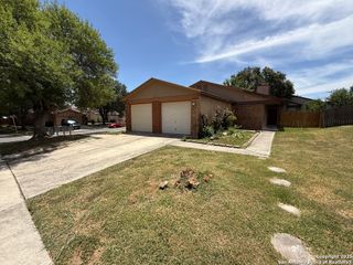 14503 Woods Hole, San Antonio, TX 78233