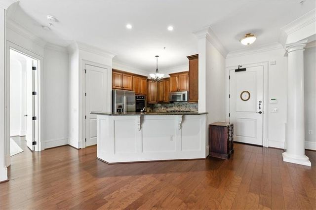 351 Washington NE Avenue 208, Marietta, GA 30060