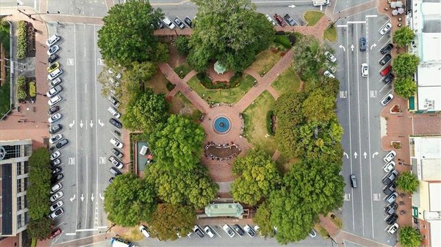 351 Washington NE Avenue 208, Marietta, GA 30060