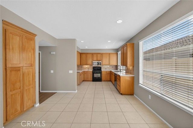 1937 Madera Circle, Corona, CA 92879