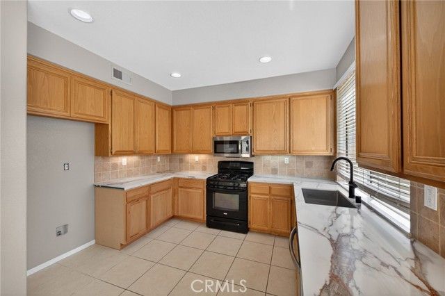 1937 Madera Circle, Corona, CA 92879