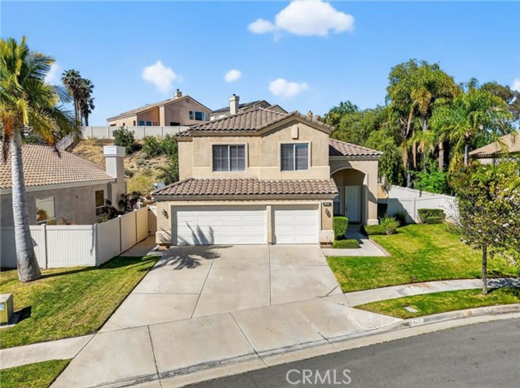 1937 Madera Circle, Corona, CA 92879
