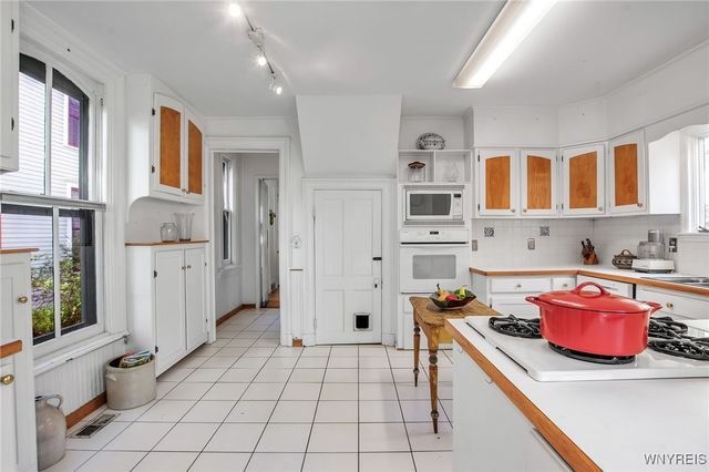 41 Irving Place, Buffalo, NY 14201