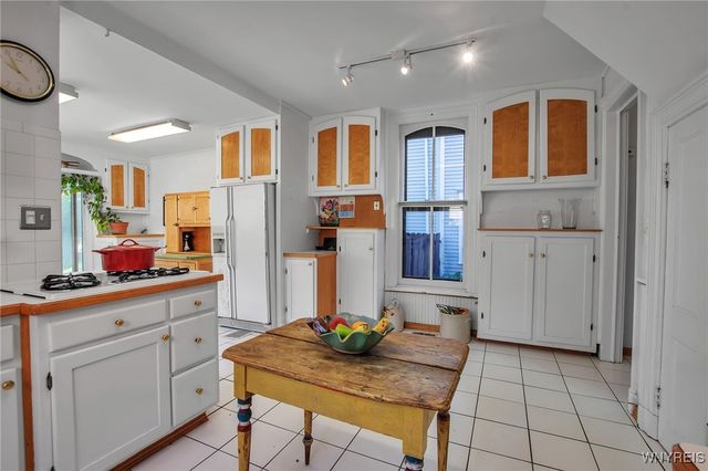 41 Irving Place, Buffalo, NY 14201