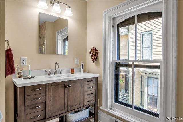 41 Irving Place, Buffalo, NY 14201