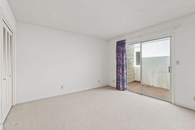 114 E SAN MIGUEL Avenue, Phoenix, AZ 85012