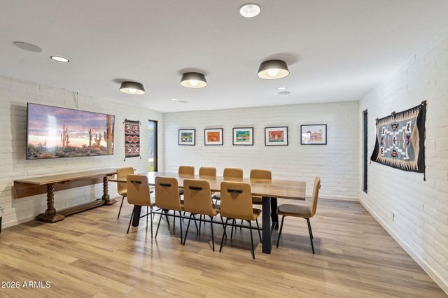 114 E SAN MIGUEL Avenue, Phoenix, AZ 85012