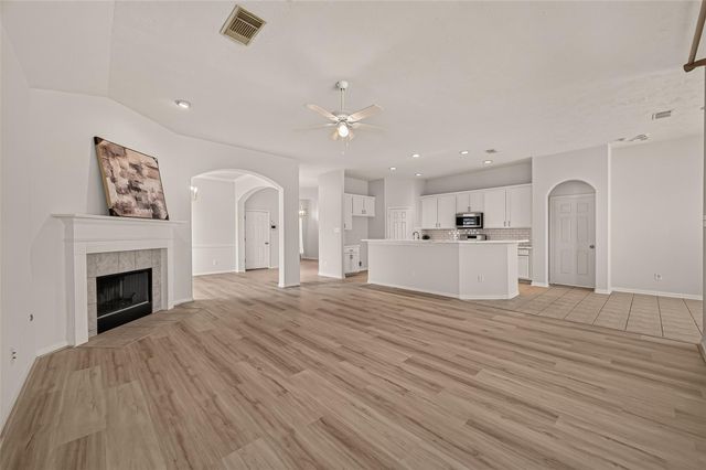 14207 Rolling Hills Lane, Rosharon, TX 77583