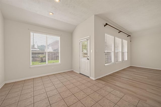 14207 Rolling Hills Lane, Rosharon, TX 77583
