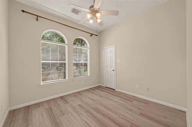 14207 Rolling Hills Lane, Rosharon, TX 77583