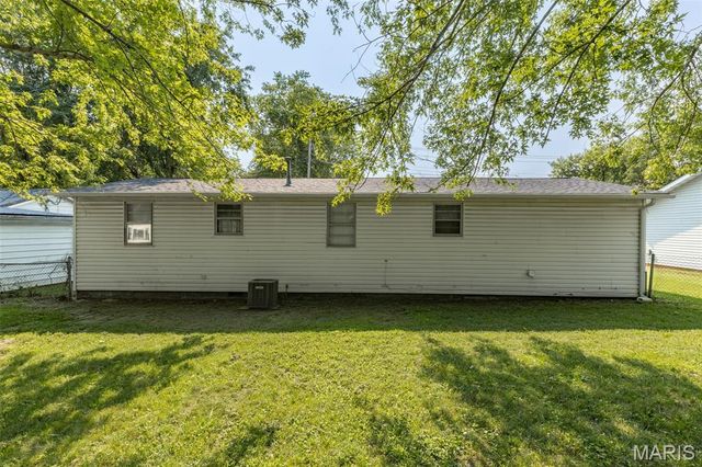 218 N Alexander Street, Farmington, MO 63640