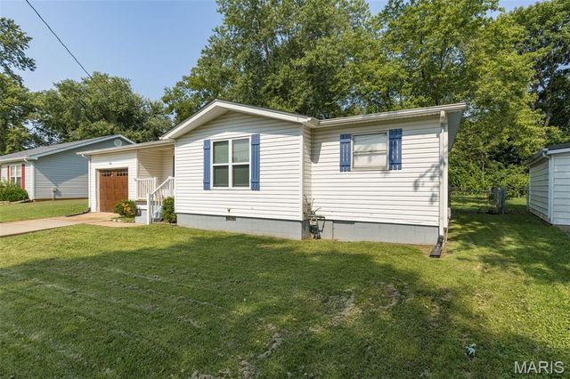 218 N Alexander Street, Farmington, MO 63640