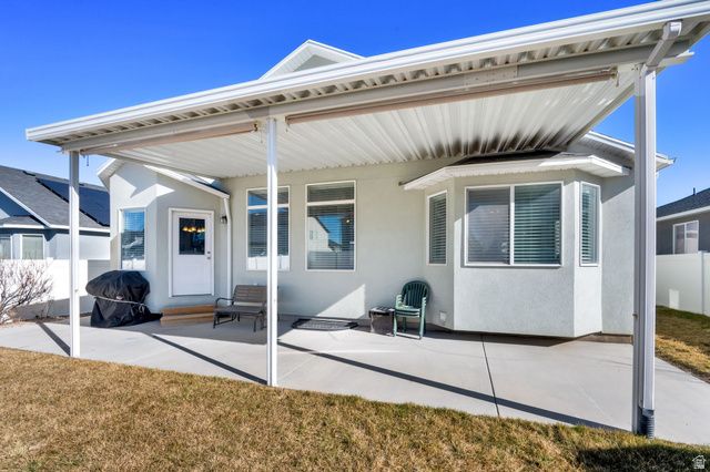 895 N PETRO DR, Tooele, UT 84074