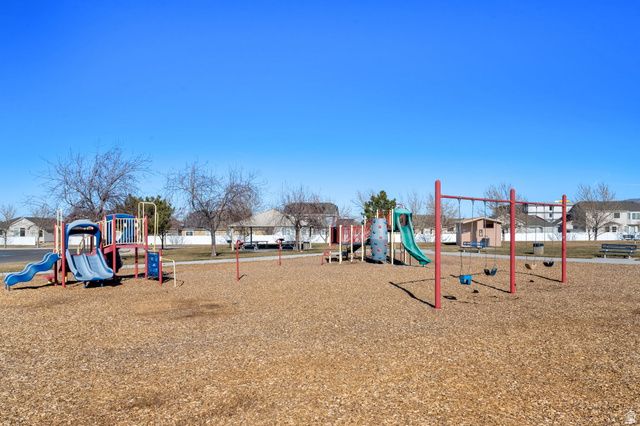 895 N PETRO DR, Tooele, UT 84074