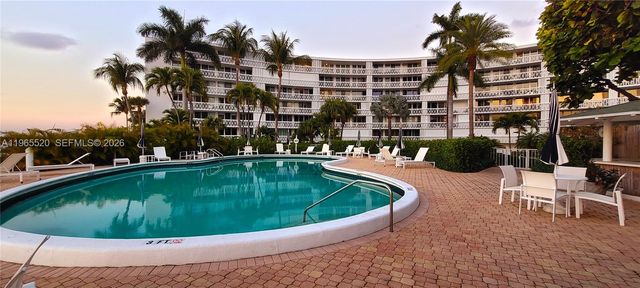 2505 S Ocean Boulevard 312, Palm Beach, FL 33480