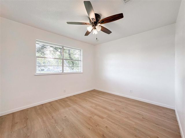 304 Avenue F, Brazoria, TX 77422