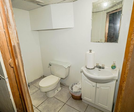 977 Payne Avenue, Saint Paul, MN 55130