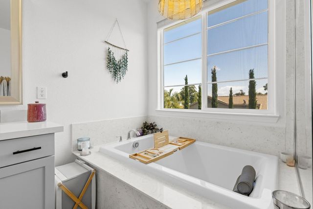 1081 Fullerton Ranch Rd, Lincoln, CA 95648