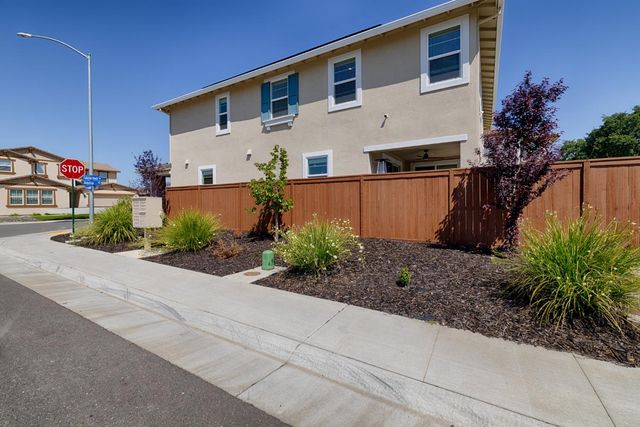 1081 Fullerton Ranch Rd, Lincoln, CA 95648