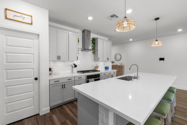 1081 Fullerton Ranch Rd, Lincoln, CA 95648