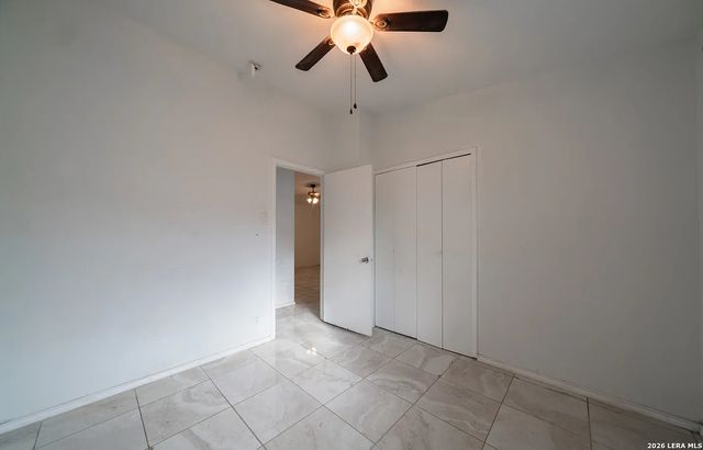 6042 ELM VALLEY DR, San Antonio, TX 78242