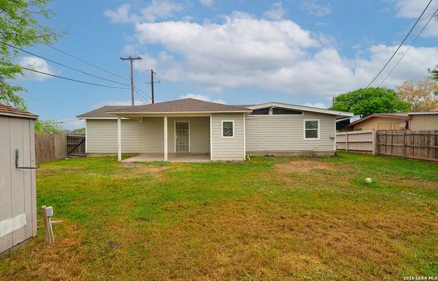 6042 ELM VALLEY DR, San Antonio, TX 78242