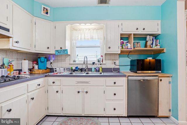 8013 NEIGHBORS AVE, Baltimore, MD 21237