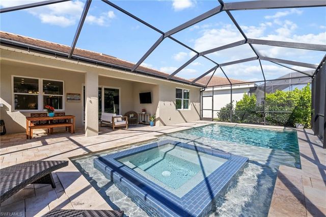 15361 Floresta LN, Fort Myers, FL 33908