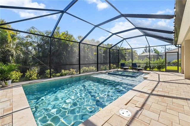 15361 Floresta LN, Fort Myers, FL 33908