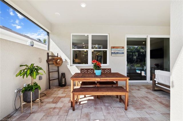 15361 Floresta LN, Fort Myers, FL 33908