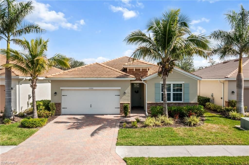 15361 Floresta LN, Fort Myers, FL 33908