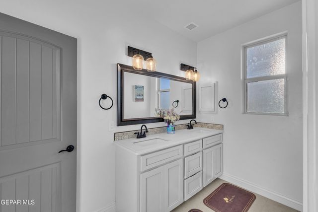 12400 Freshwater Drive, El Paso, TX 79928