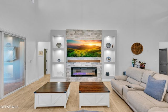 12400 Freshwater Drive, El Paso, TX 79928