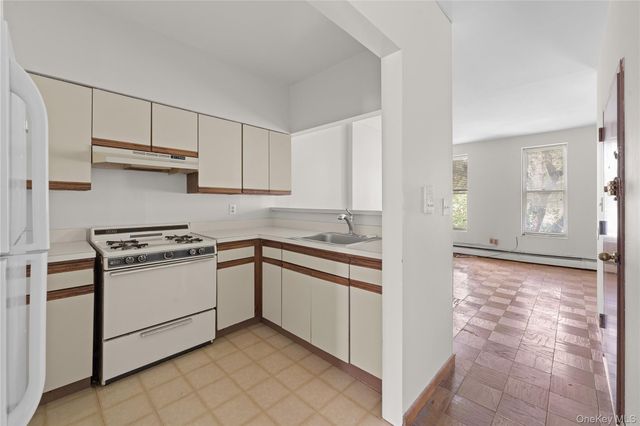 393 Park Place, Brooklyn, NY 11238