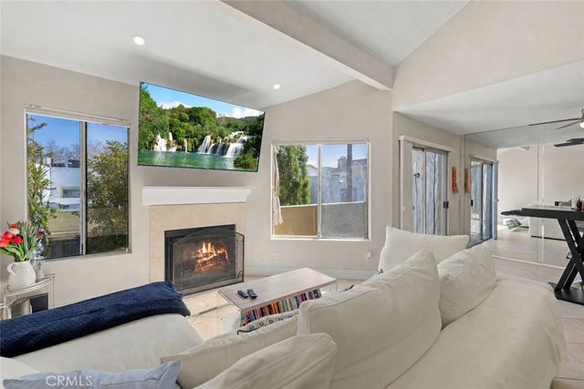 18408 Hatteras Street, Tarzana, CA 91356