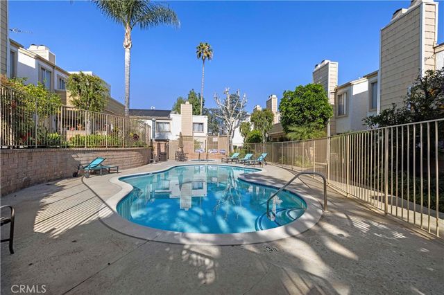 18408 Hatteras Street, Tarzana, CA 91356