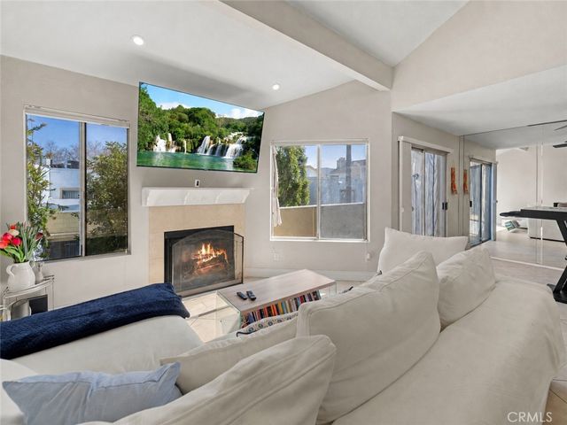 18408 Hatteras Street, Tarzana, CA 91356