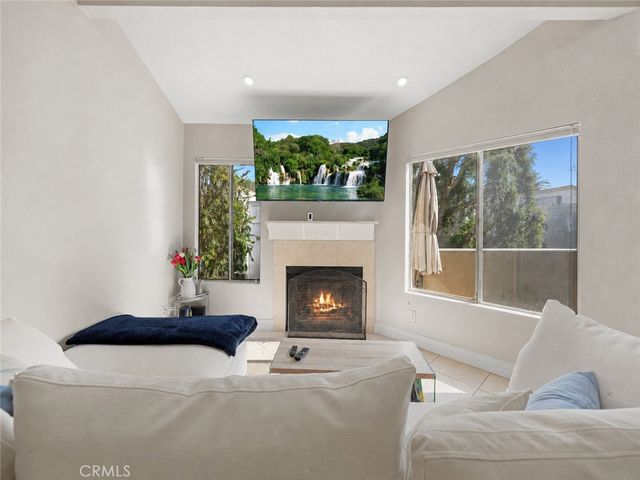 18408 Hatteras Street, Tarzana, CA 91356