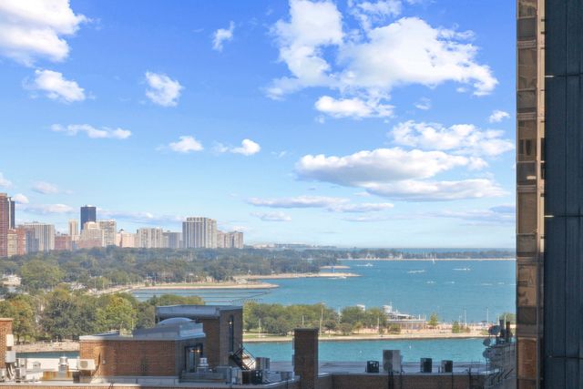 253 E Delaware Place 17D, Chicago, IL 60611