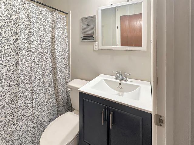 1301 Oak St, Leesville, LA 71446