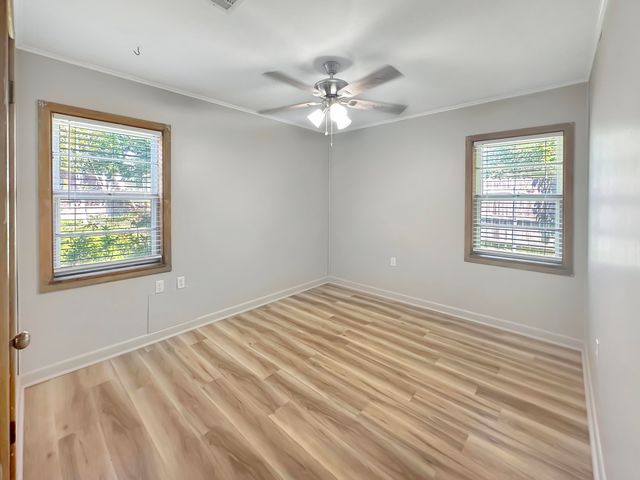 1301 Oak St, Leesville, LA 71446