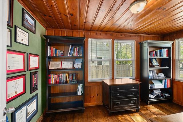 1336 W Norcova DR, Norfolk, VA 23502