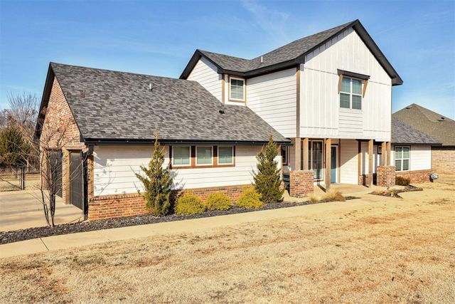 2839 Redwood Court, Newcastle, OK 73065