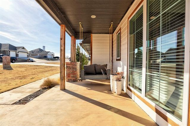 2839 Redwood Court, Newcastle, OK 73065